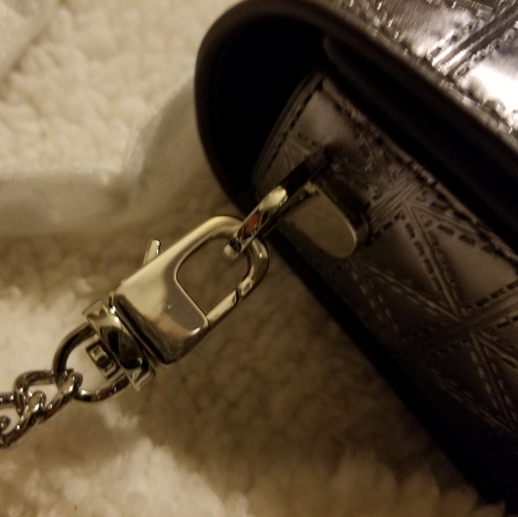 Michael Kors Gunmetal clutch. - Picture 2 of 5